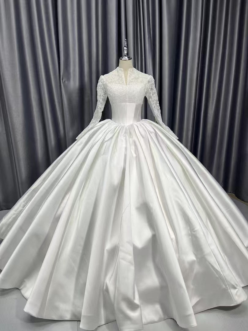 vintage corset wedding dress with sleeves and chic long high collar lace top crystals pea – Anna's Couture Dresses White Color:FRENCH BLUE ARCHIVESELECTION CourtClass CourtClass Women's Elegant the Kadee Wedding Dress