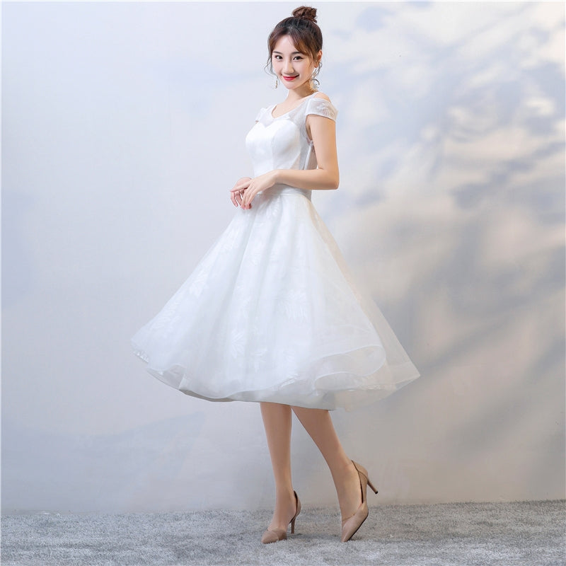 Elegant Cocktail Dress With White Dresses For 8th Grade Graduation White  Tulle Sequins Short Prom Dress,