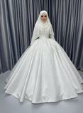 Vintage long sleeves high collar lace appliqués crystals pearls beaded ball gown muslim wedding dresses 2024