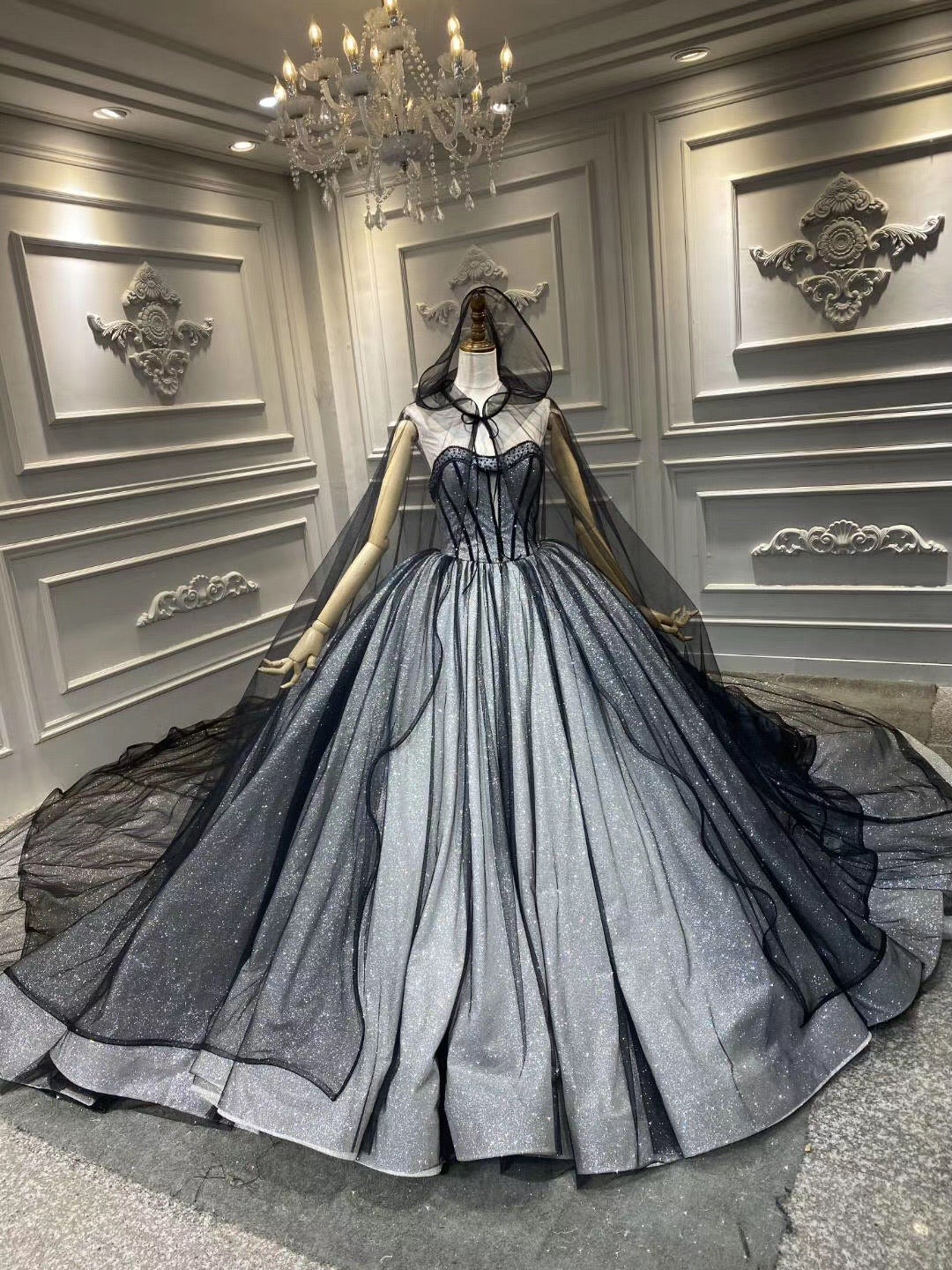 Victorian Gothic Corset Ball Gown With Appliques Black And White Gothic Wedding  Dresses For Country Weddings 2019 From Startdress, $132.07 | DHgate.Com