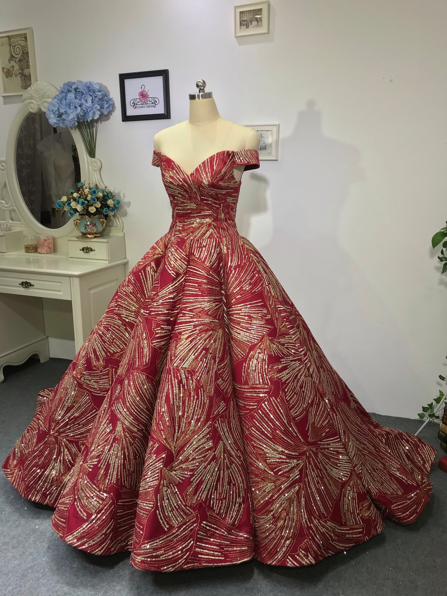 Red and gold glitter fabric sparkling red ball gown prom dress 2020