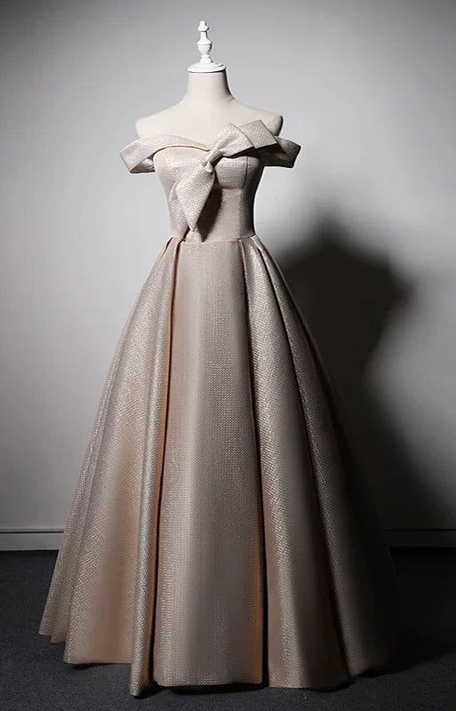 vintage wedding dress beige Vintage Beige Princess Princess ballroom wedding gowns with Floral Lace Applique, Off-Shoulder Design, Chapel Train, and Long Tulle Skirt