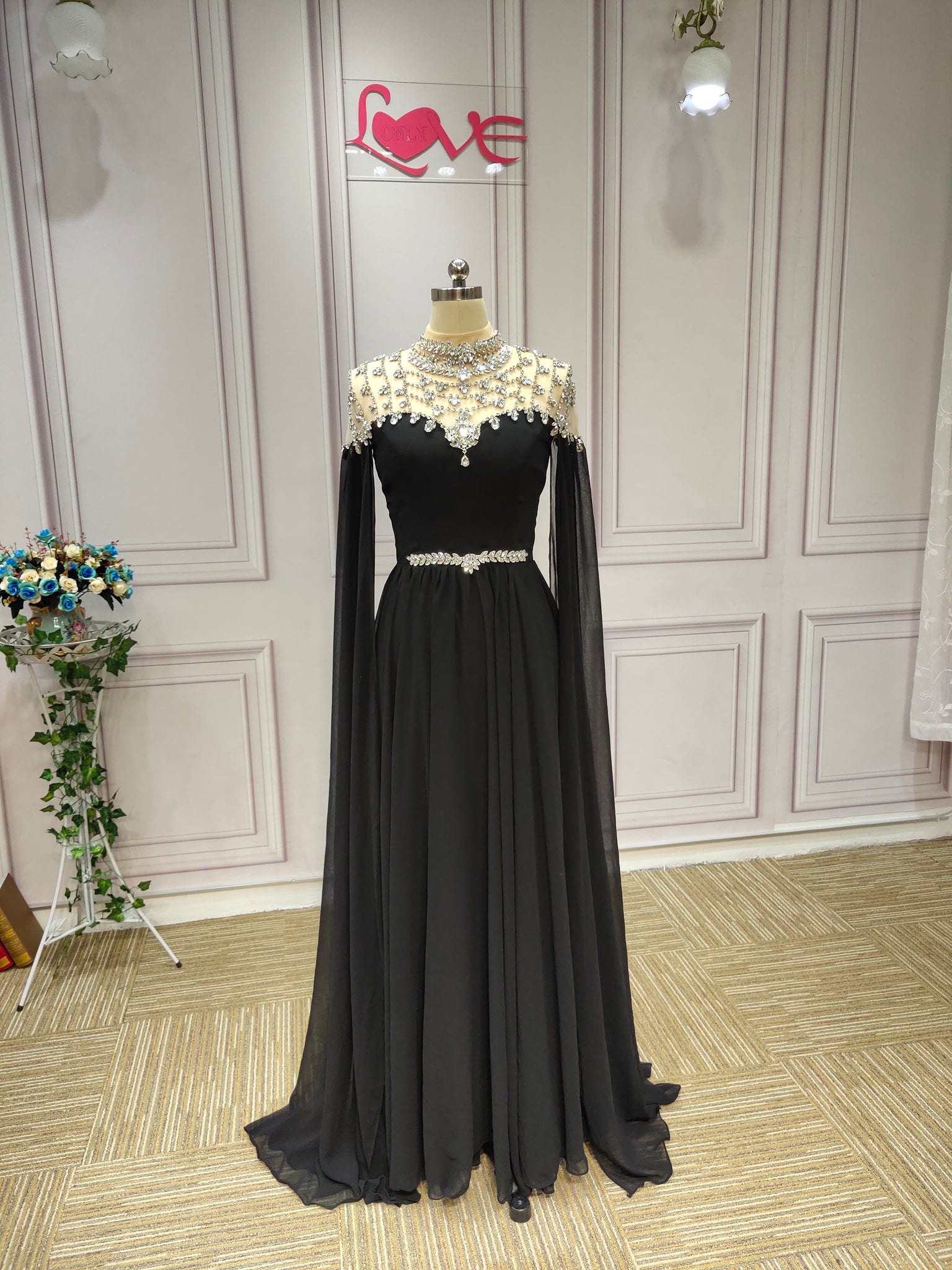 Buy Designer Gowns for Women & Evening Gown at Best Prices